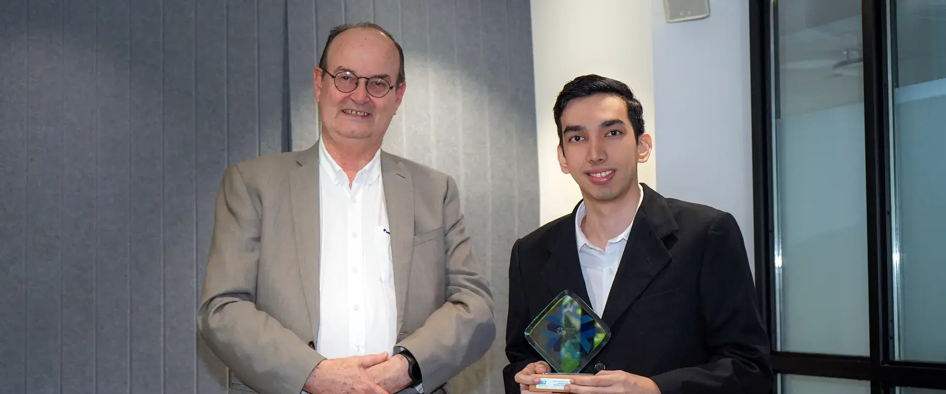 El mejor estudiante de consultorio jurídico del país es javeriano