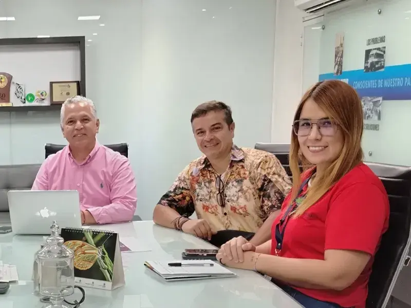 Mural magia y biodiversidad del Valle del Cauca